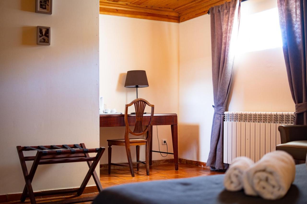 Hotel Rural Quinta Do Juncal Serra d'El-Rei Exteriör bild